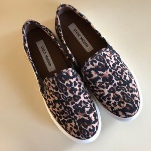 Steve Madden Leopard Slip-ons